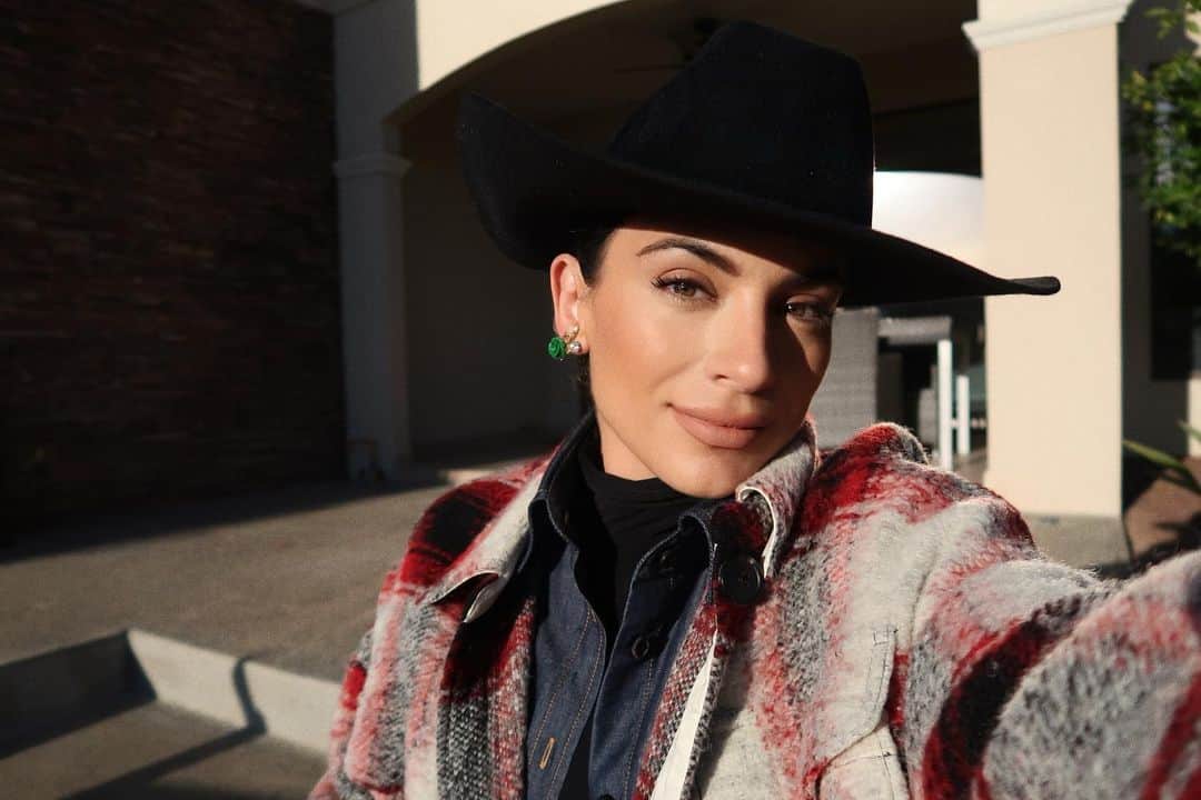 Ana Brenda Contrerasのインスタグラム：「👉🏼👈🏼 💋」