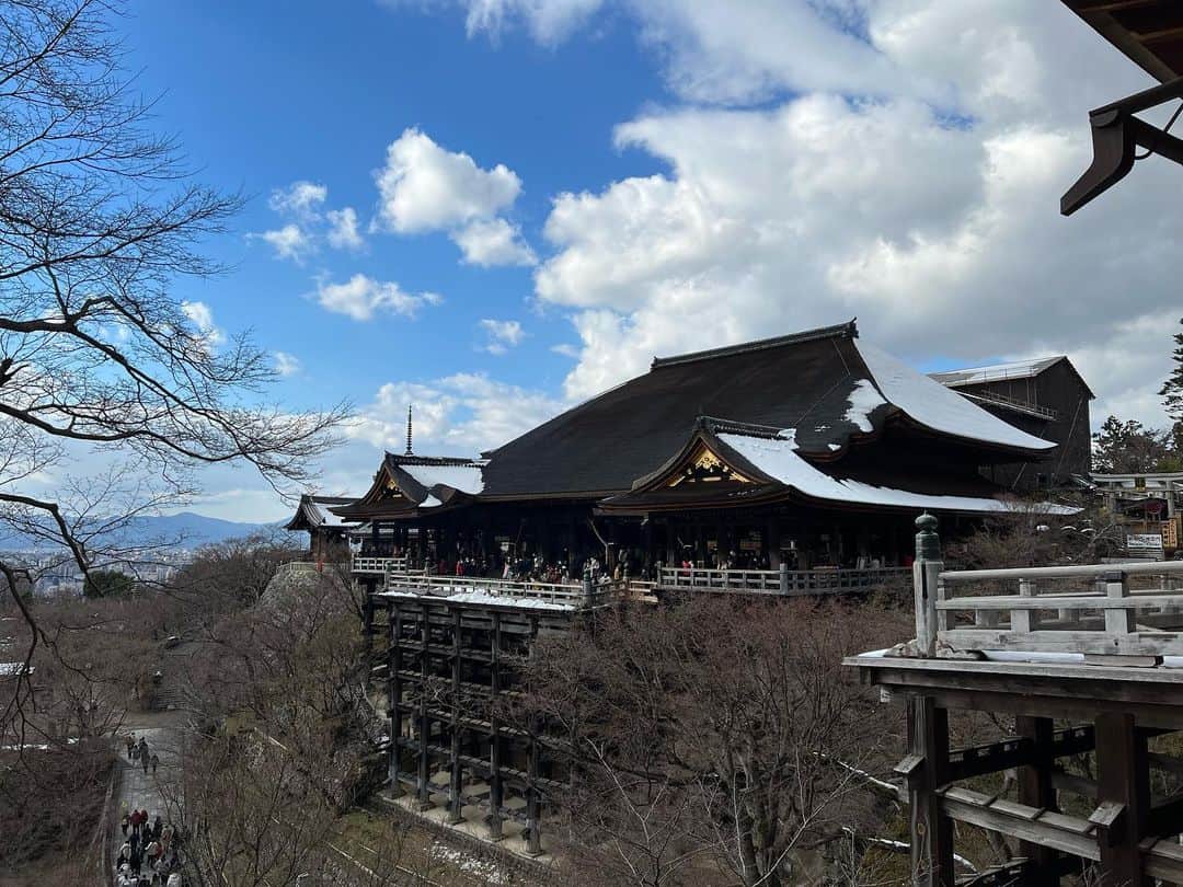 高杉麻里のインスタグラム：「雪の残る京都、綺麗でした⛄️」