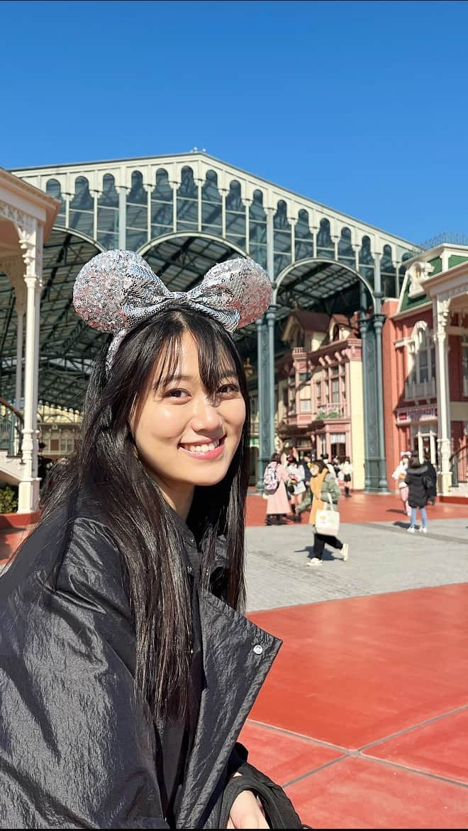 ちはるのインスタグラム：「⁡ ⁡ 🏰💫🧚‍♀️🎀💗 ⁡ ⁡」