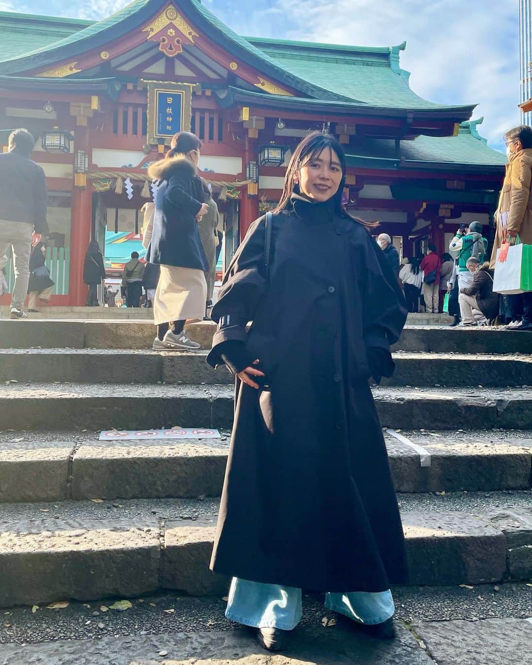 Yu-kiのインスタグラム：「Memories of Tokyo🇯🇵🗼 6年ぶりの日本のお正月だったから、初詣行っておみくじ引いたり出来た事が日本人としてはとても嬉しかった事🥺東京滞在1週間だったけど、大切な友達や家族にも会えたし、たくさん買い物も出来て貴重な時間だった🫶🏻次は4月終わりに、行くのは東京だけだけど、またみんなに会えるのがとっても楽しみ🤍あとたくさん質問があったコートは @etretokyo のものでした！#tokyo#japan」