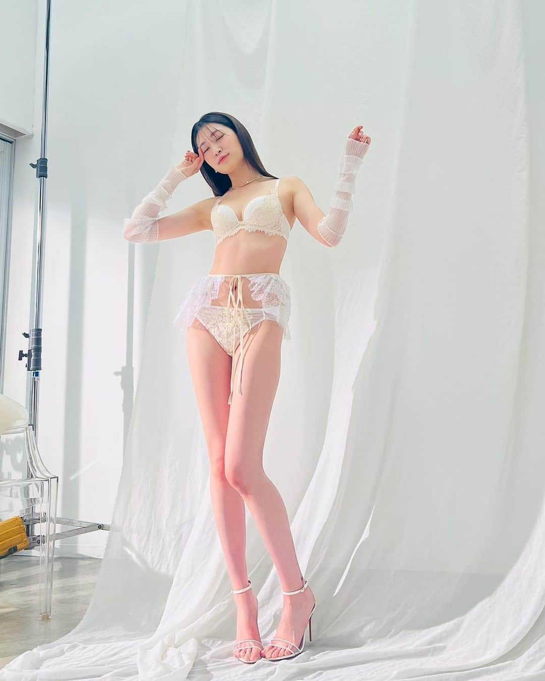 吉田朱里のインスタグラム