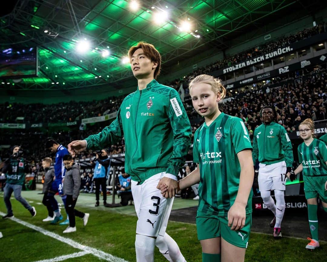 のインスタグラム：「@borussia 🔥🔥」
