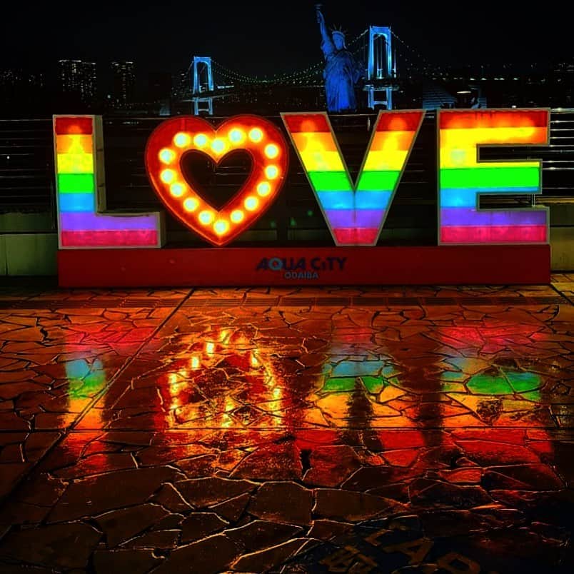 澤田友美さんのインスタグラム写真 - (澤田友美Instagram)「かわいいっ！！😍🌈💛💙💜❤️ #love #rainbow」2月6日 0時23分 - tomomi__sawada
