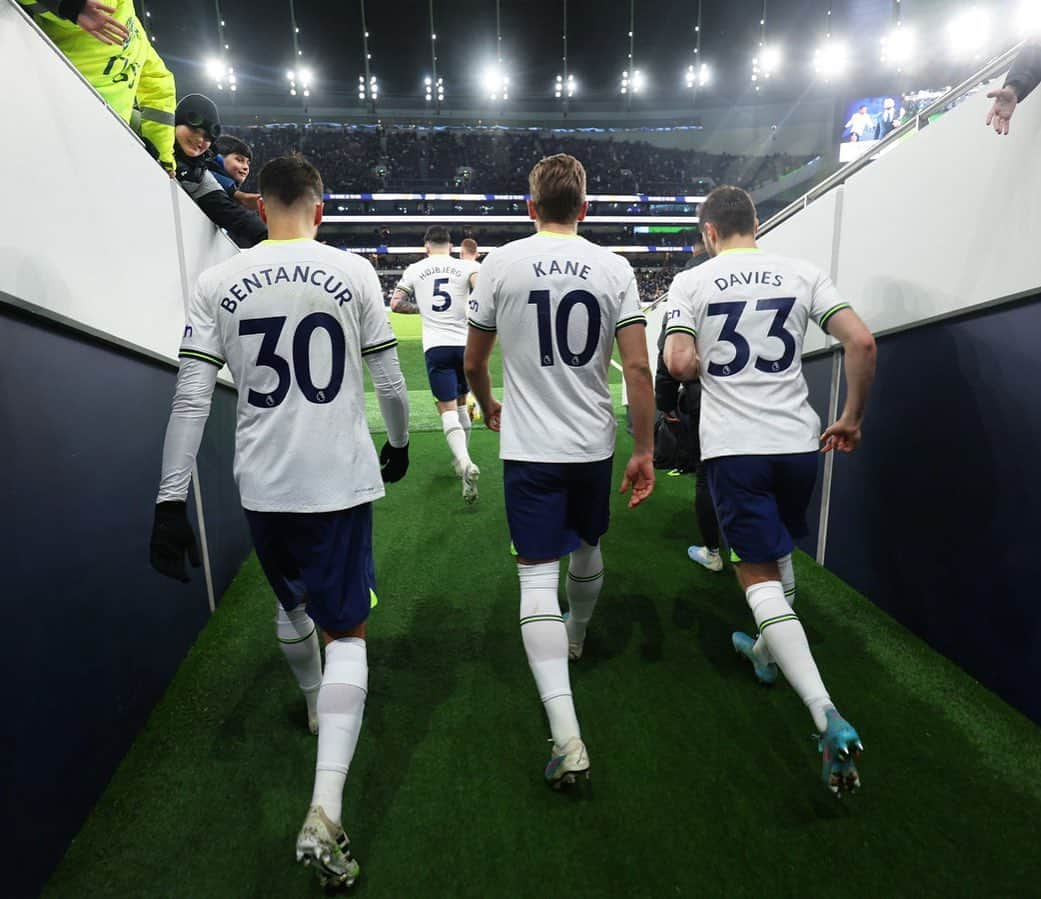 ベン・デイヴィスさんのインスタグラム写真 - (ベン・デイヴィスInstagram)「Congrats @harrykane it’s been an honour to have a front seat to so many screamers over the years. No one deserves it more 👏🏻」2月6日 7時01分 - bendavies33