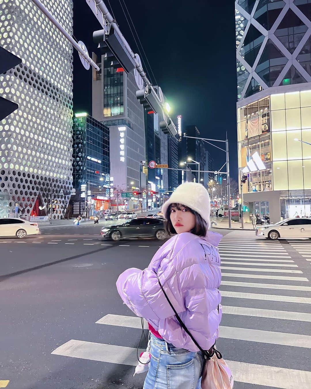 RIKAのインスタグラム：「メリクリ韓国☃️🧊💜💦 #20221225~」