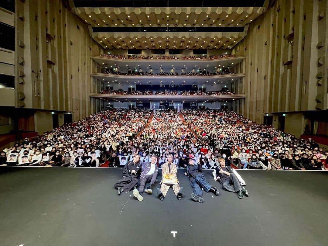 大野雄大のインスタグラム：「Da-iCE FUN MEETING TOUR 2023 in名古屋  お越し下さった皆様、 応援して下さった皆様、  ありがとうございました✨☺️  次に名古屋の、みなさんに会えるのはアリーナツアー！！ 必ず大きくなって戻ってきます！！✨  #da_ice #ファンミ #名古屋 #感謝感謝 #全身simp」
