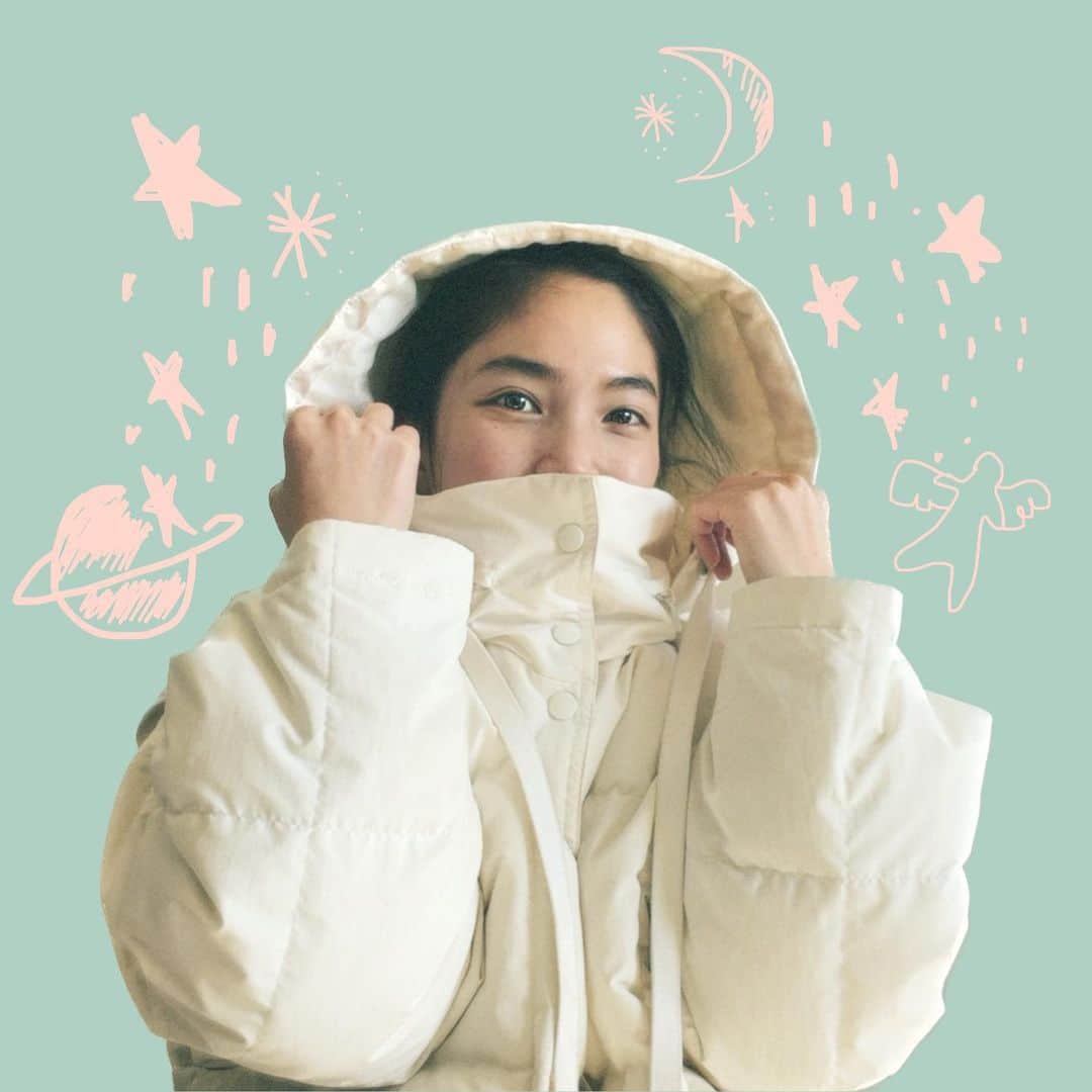 松本妃代のインスタグラム：「. むかしiPhoneで指で絵描いたりしてたの 懐かしくて最近またハマってる🍑🍐 宇宙飛行士みたいな🪐🤍 (@nave_jp )」