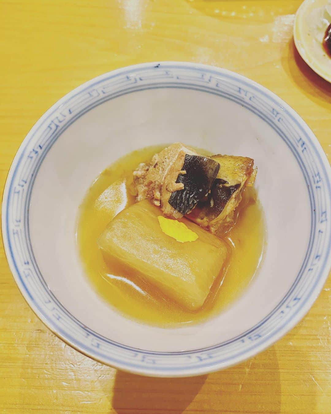 遠藤彩香さんのインスタグラム写真 - (遠藤彩香Instagram)「🍣  美味を求めて。 遥々と…🫶🏻  #小判寿司」2月6日 13時03分 - endo_ayaka
