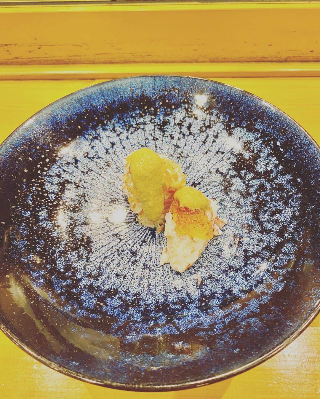遠藤彩香のインスタグラム：「🍣  美味を求めて。 遥々と…🫶🏻  #小判寿司」
