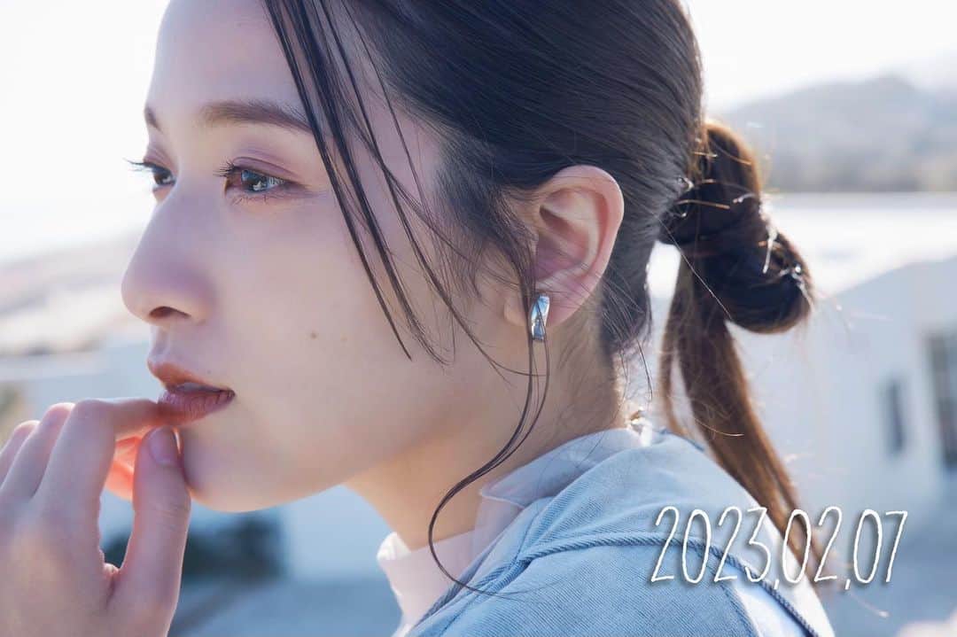 伊波杏樹のインスタグラム：「2023,02,07🎂27th Anniversary。 ． いつもみんな、ありがとうっ 嬉しいお知らせ たくさん届けるからね( ˘ᵕ˘ )。 ． 春先、楽しみに待っててね #inamianju #27歳」