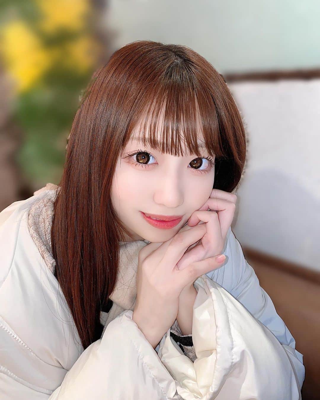 山岸奈津美のインスタグラム：「ちらり🫣 . . .   #グラビア #水着 #ミスflash2019  #アイドル #モデル #撮影 #撮影会 #写真 #camera #gravure #グラドル」