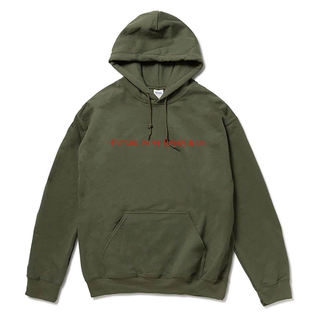 山崎裕太のインスタグラム：「。 。  『FUTURE IN MY HANDS』 PULL OVER HOODIE  military green  購入は↓ プロフィールのリンクへ！ それか @cuorejapan  検索の所で『YUTA』と入力！  #山崎裕太  #ふぁっしょん」