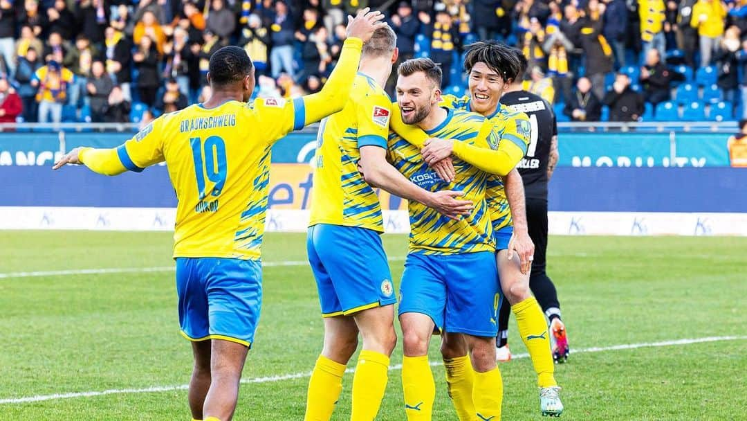 遠藤渓太さんのインスタグラム写真 - (遠藤渓太Instagram)「Weiter geht‘s🟡🔵 @eintrachtbraunschweig1895」2月6日 19時16分 - keita_1122