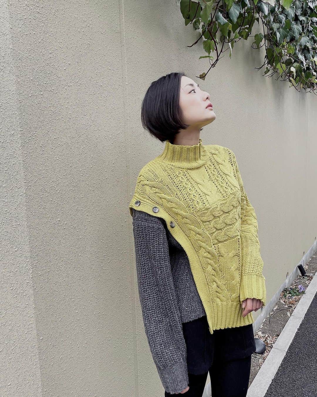片山萌美のインスタグラム：「💛  LILY BROWNのニット 一目惚れ。 撮影現場でも みんなに可愛いと言われたぜ☺︎♡✌︎嬉  #lilybrown  #骨格ウェーブ #イエベ春　 #ブルベ夏　 #私服　 #moemikatayama」