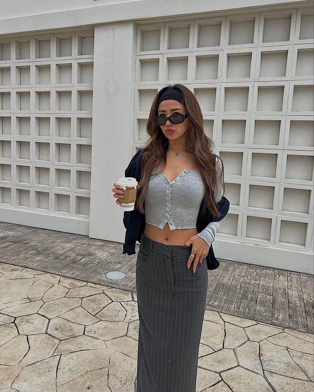 MIYAのインスタグラム：「Okinawa Outfit 👓🌺  #ootd #okinawa #trip」