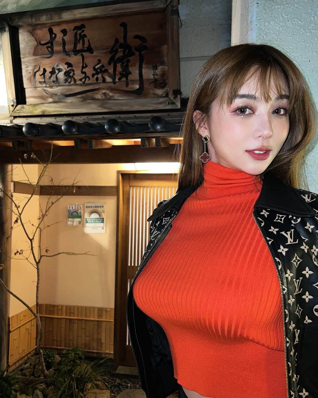 濱野りれのグルメインスタ