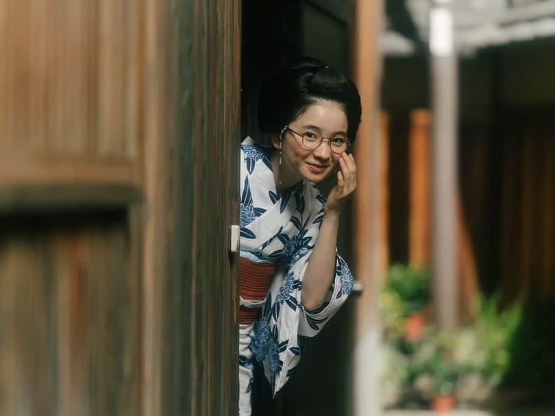 福地桃子のインスタグラム：「Netflix シリーズ オリジナル @netflixjp  『舞妓さんちのまかないさん』  つる駒🍵」