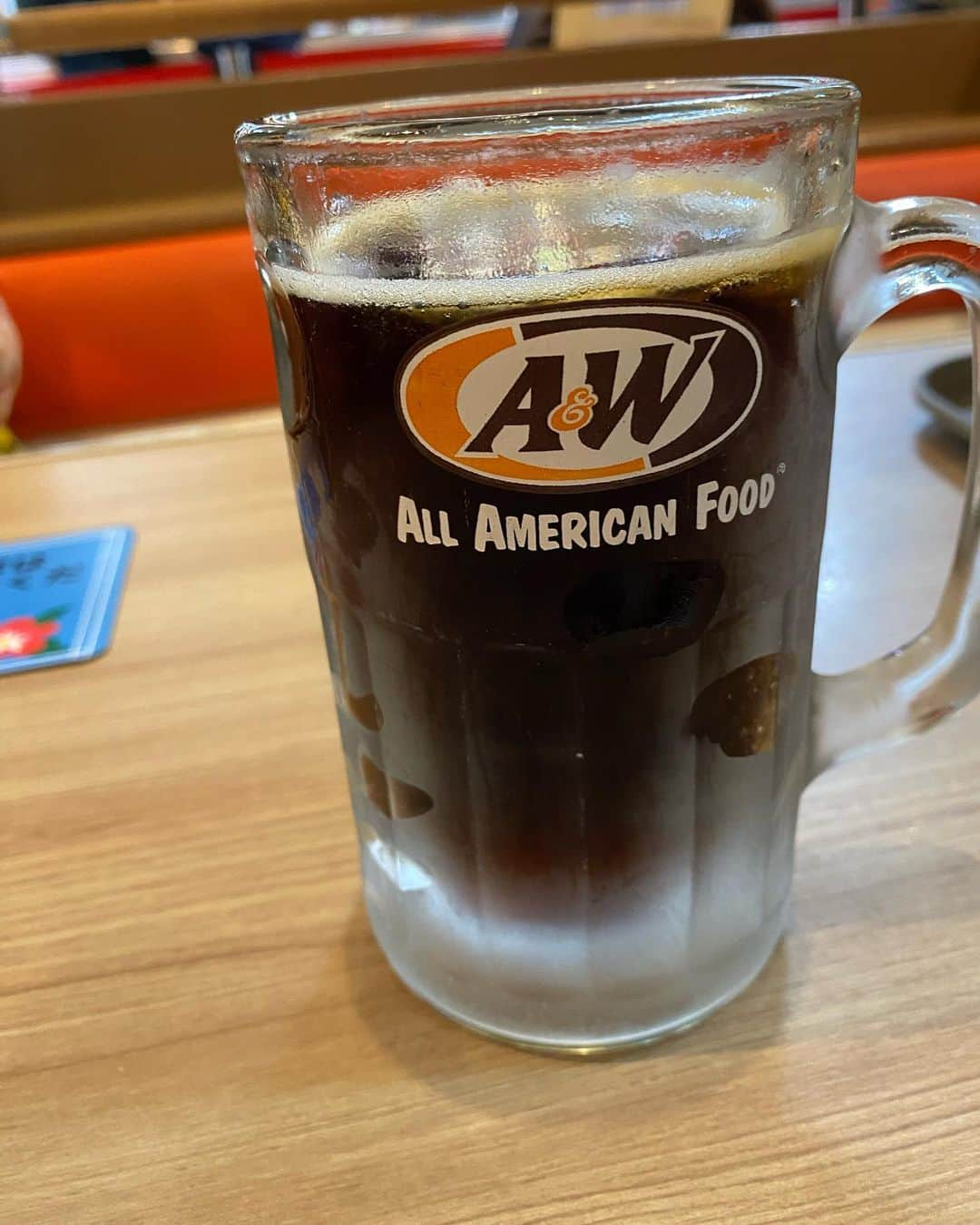 今中沙季さんのインスタグラム写真 - (今中沙季Instagram)「店内可愛かったなぁ😋  #沖縄旅行 #A&W#エンダー」2月6日 22時54分 - sa_._ki_._0605