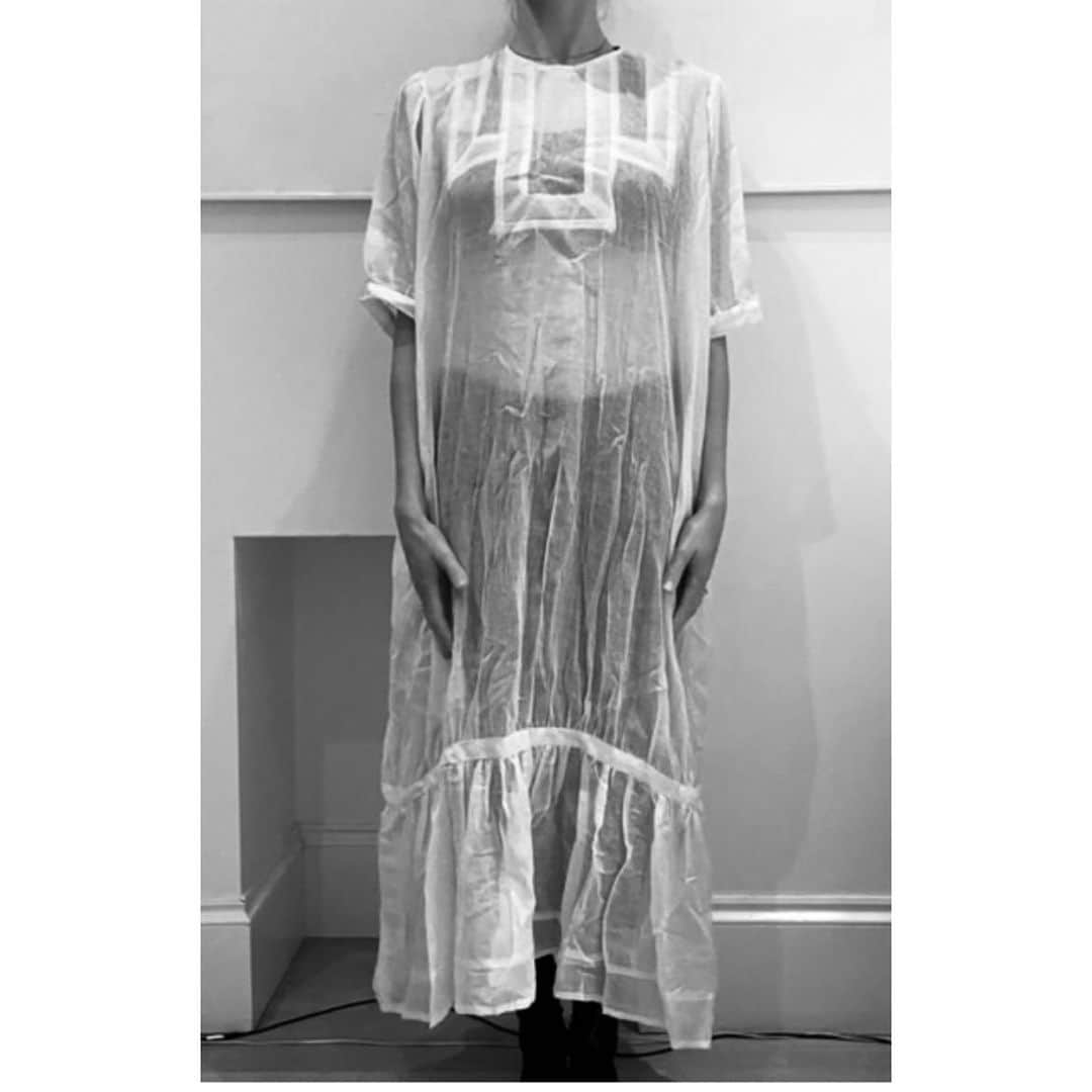 ピーターイェンセンさんのインスタグラム写真 - (ピーターイェンセンInstagram)「New smock dress available online spring 2023. #yourstrulybypeterjensensmockdress」2月7日 9時41分 - yourstruly_by_peterjensen