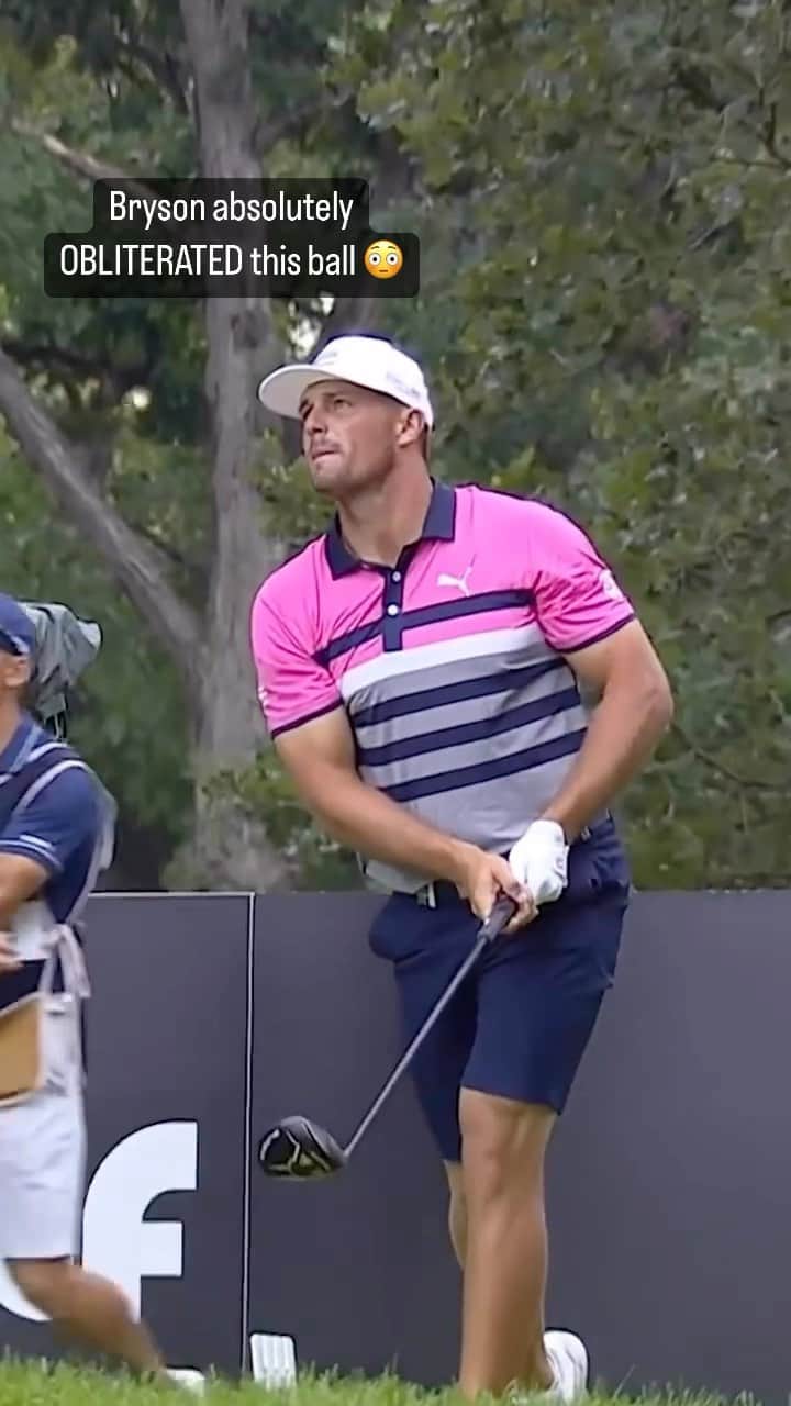 のインスタグラム：「A healthy @brysondechambeau in 2023 is scary 😨💪  #LIVGolf #LIVGolfLeague」