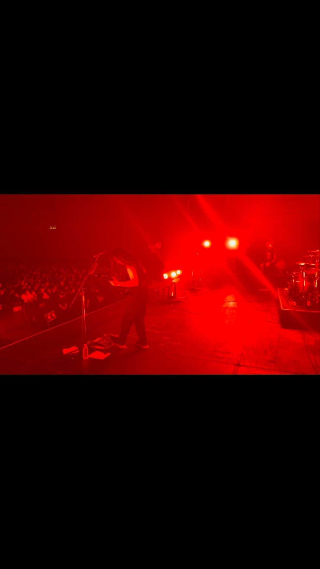 Crystal Lakeのインスタグラム：「lovely huge circle pit what a amazing  support & respect each other with music This is what we want.  Thank you everyone who support us Crystal Lake.  2/7 名古屋UPSETのAudition Tourフルセットshowで会いましょう！  #CrystalLake #BlareFest2023 #VocalAudition #TheLight #LostInForever」