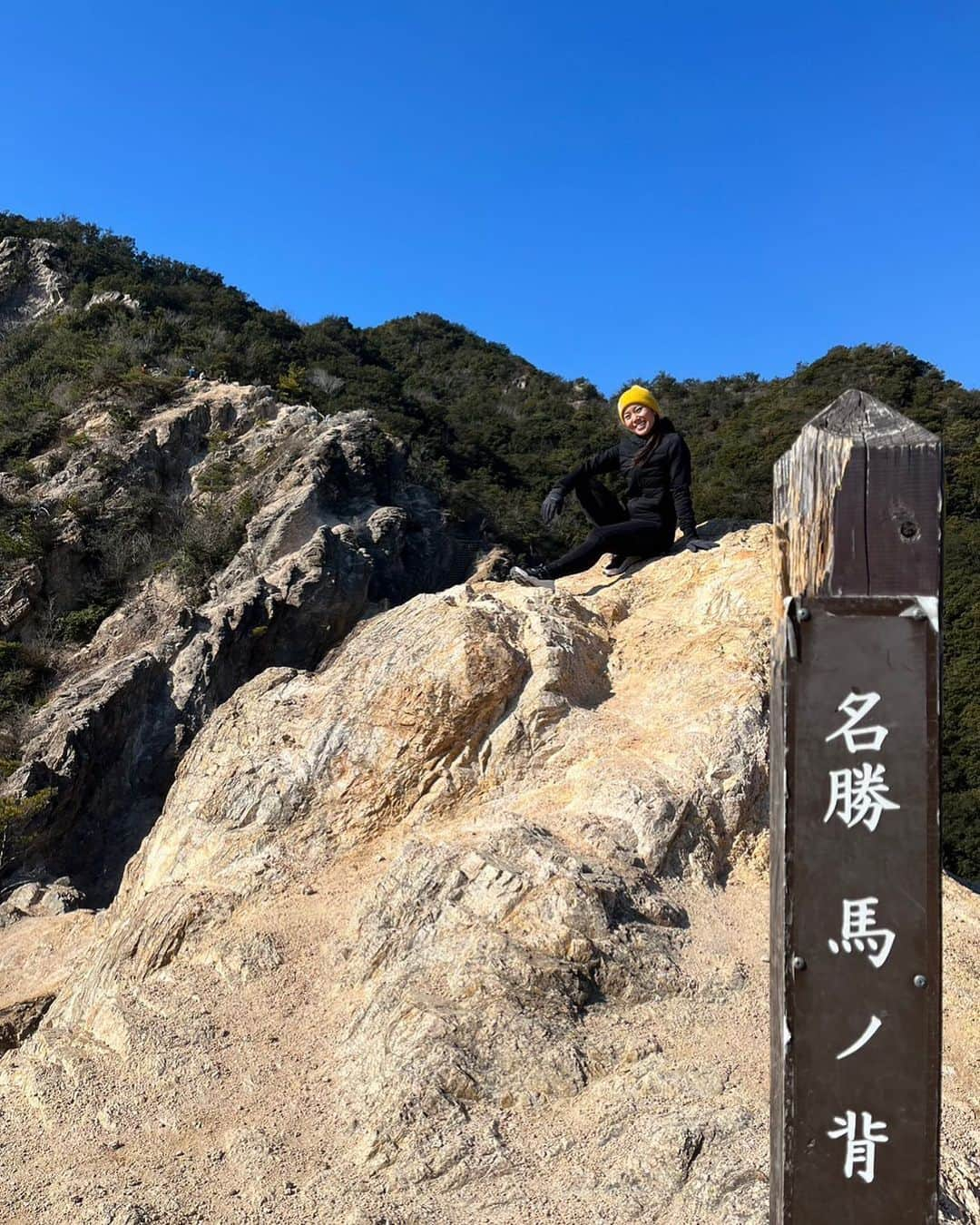 中山三奈のインスタグラム：「先日山トレで初めて須磨アルプスに行ってきました！🏃🏾‍♀️⛰☀️ 今は熊本で合宿中⛳️ オフシーズンもあっという間に過ぎそうです！ トレーニングにゴルフにシーズン開幕に向けて頑張ります😊💪🏾  #ゴルフ #golf #中山三奈」