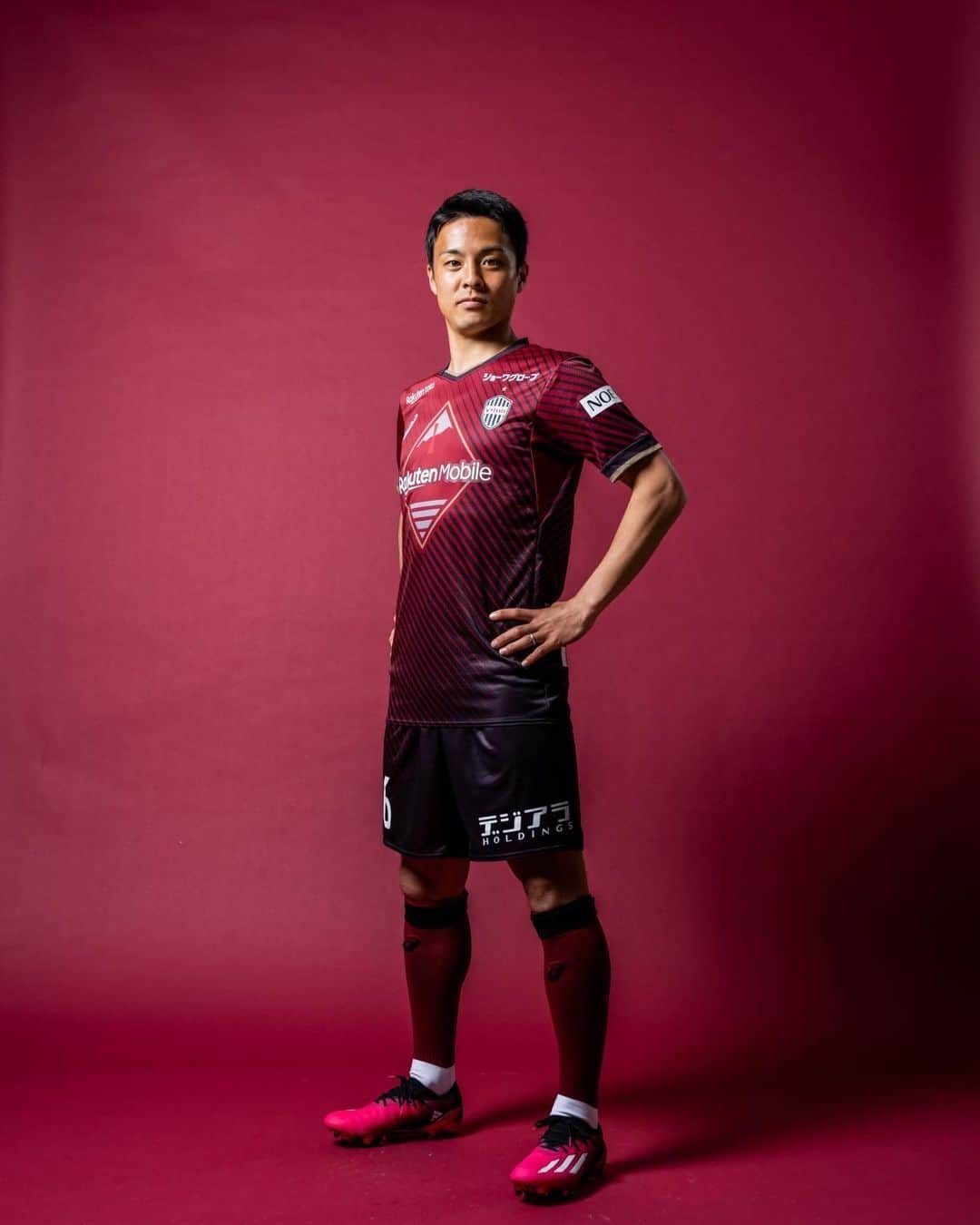 のインスタグラム：「. Ready for the new season   #visselkobe  #楽天モバイル #ヴィッセル神戸 #齊藤未月 #16」