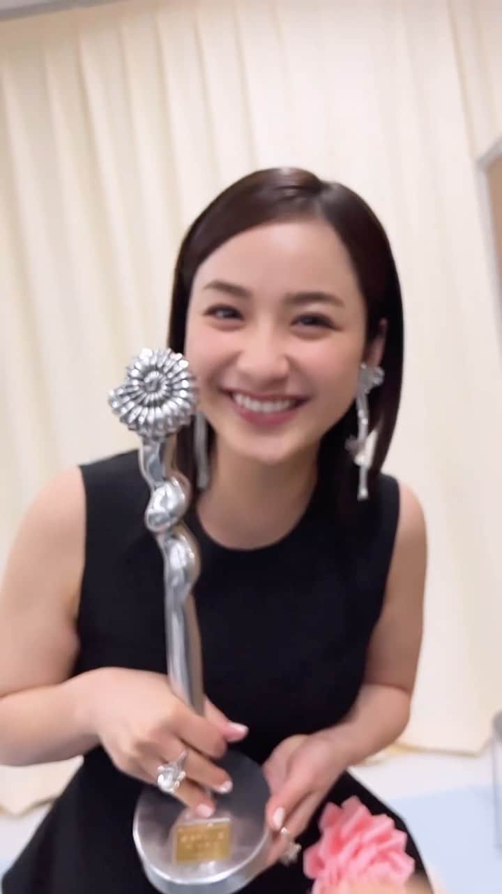 平祐奈のインスタグラム：「💐🫶💐」