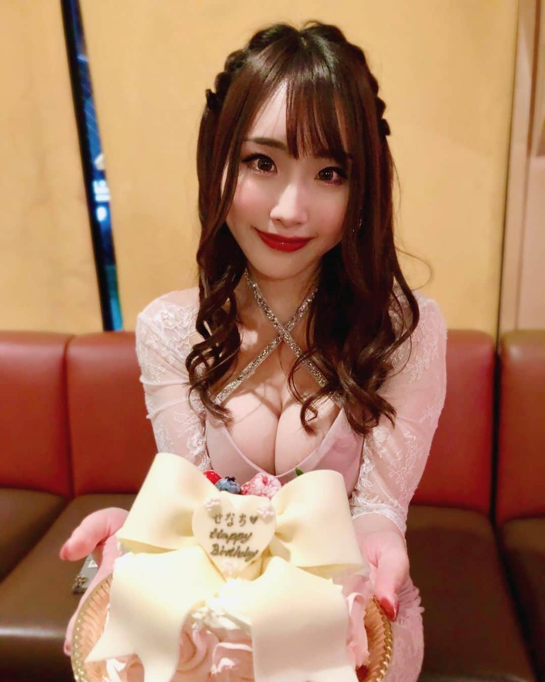 ファンスタープロモーションさんのインスタグラム写真 - (ファンスタープロモーションInstagram)「香澄せな生誕祭に参加してくれた皆様ありがとうございました🥹✨🍾🙌🏻   #香澄せな  #香澄せな生誕祭  #ファンスタープロモーション」2月7日 12時38分 - funstar.kuwa