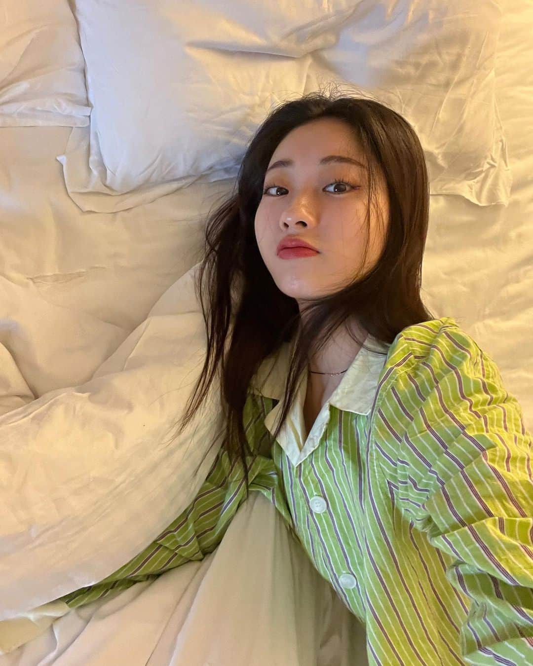 ギョンリ のインスタグラム：「경리의 일상모음zip💚  뭐가 젤 좋?🤭 #ootd」