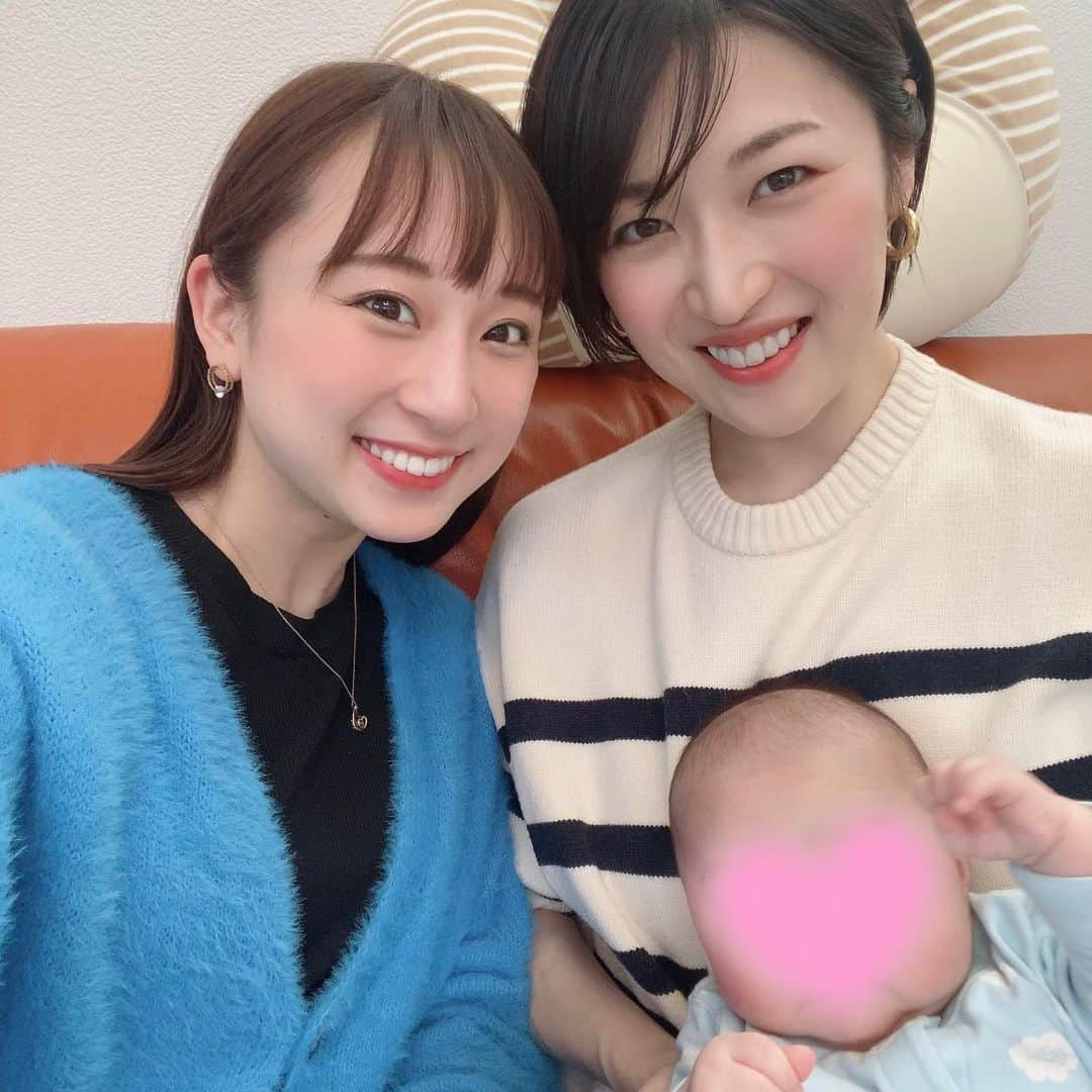 茉玲さや那さんのインスタグラム写真 - (茉玲さや那Instagram)「⁡ ⁡ 先日、しーちゃんのベビちゃんに会ってきました👶🏻🍼 ⁡ 赤ちゃんの匂いってなんでこんなに癒されるんだろう。。 ちっちゃな手で私の指をギュッとしてくれた時は うるっとしちゃったな。。 ⁡ 赤ちゃんといる時が1番の癒し時間。 幸せなひとときでした🥺🤲✨ ⁡ ママになったしーちゃん、かっこよかったなぁ☺️✨ 暖かくなったらお出掛けしようねーっ🍙🌸 ⁡  #しーちゃんが撮ってくれた2ショット #ベビちゃん #瀬南海はや #同期  #母は偉大」2月7日 20時17分 - sayana_egg_98