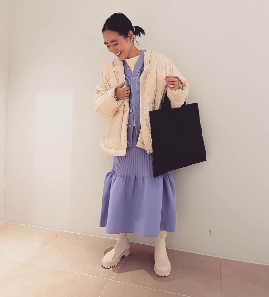 金子綾さんのインスタグラム写真 - (金子綾Instagram)「today's... #ootd  #akcloset   @emmi.jp のブーツが使えすぎて ニューカラーもゲット♡」2月7日 20時20分 - ayaaa0707