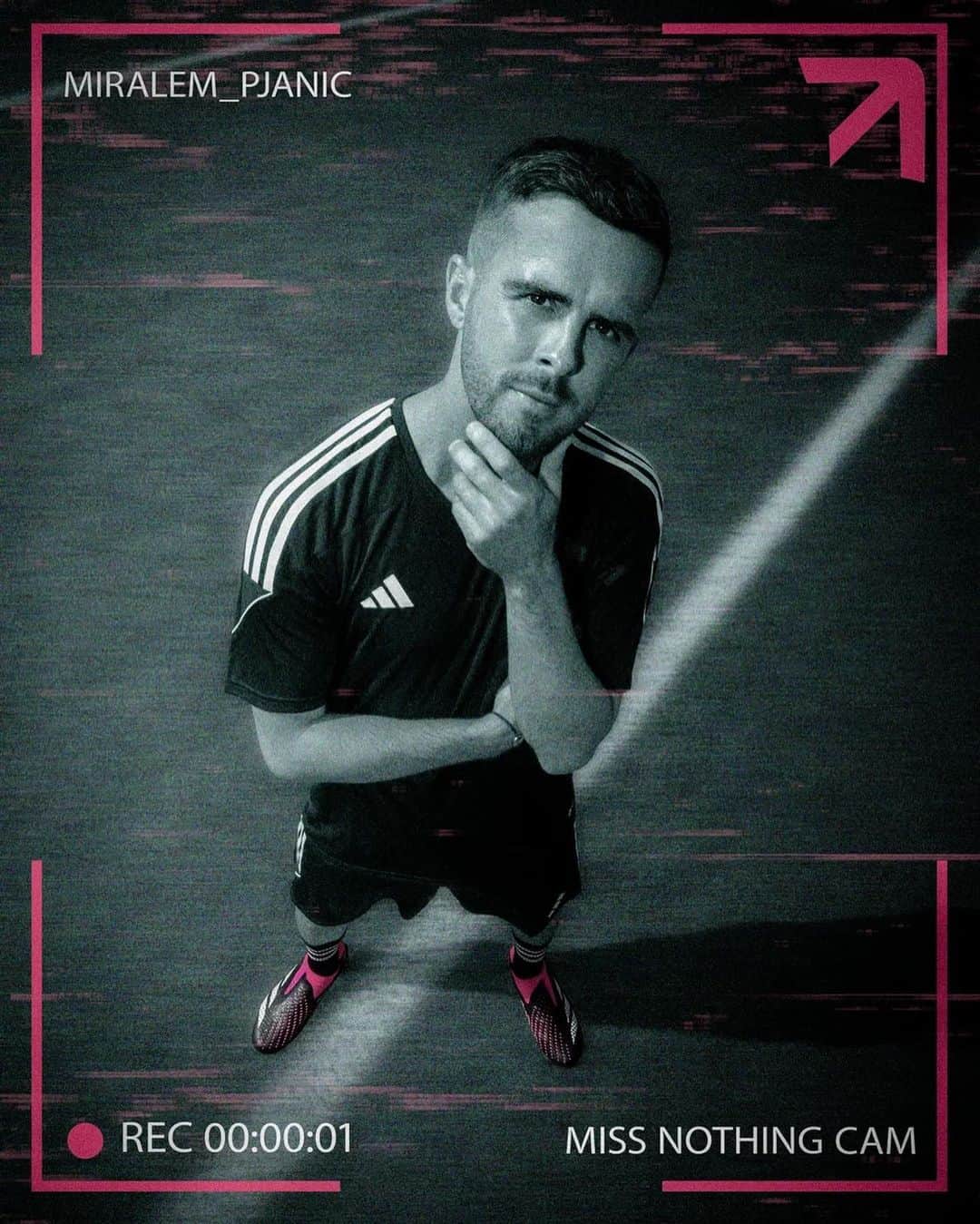 のインスタグラム：「Miss nothing, score everything ↗️  Get your pair of the all-new Predator Accuracy now via link in bio.  ‎لن يضيع شيء ، سجّل عالأكيد ↗️  ‎ احصل على Predator Accuracy الجديد كليًا الآن على adidas.com وفي المتجر.  #adidaspredator」