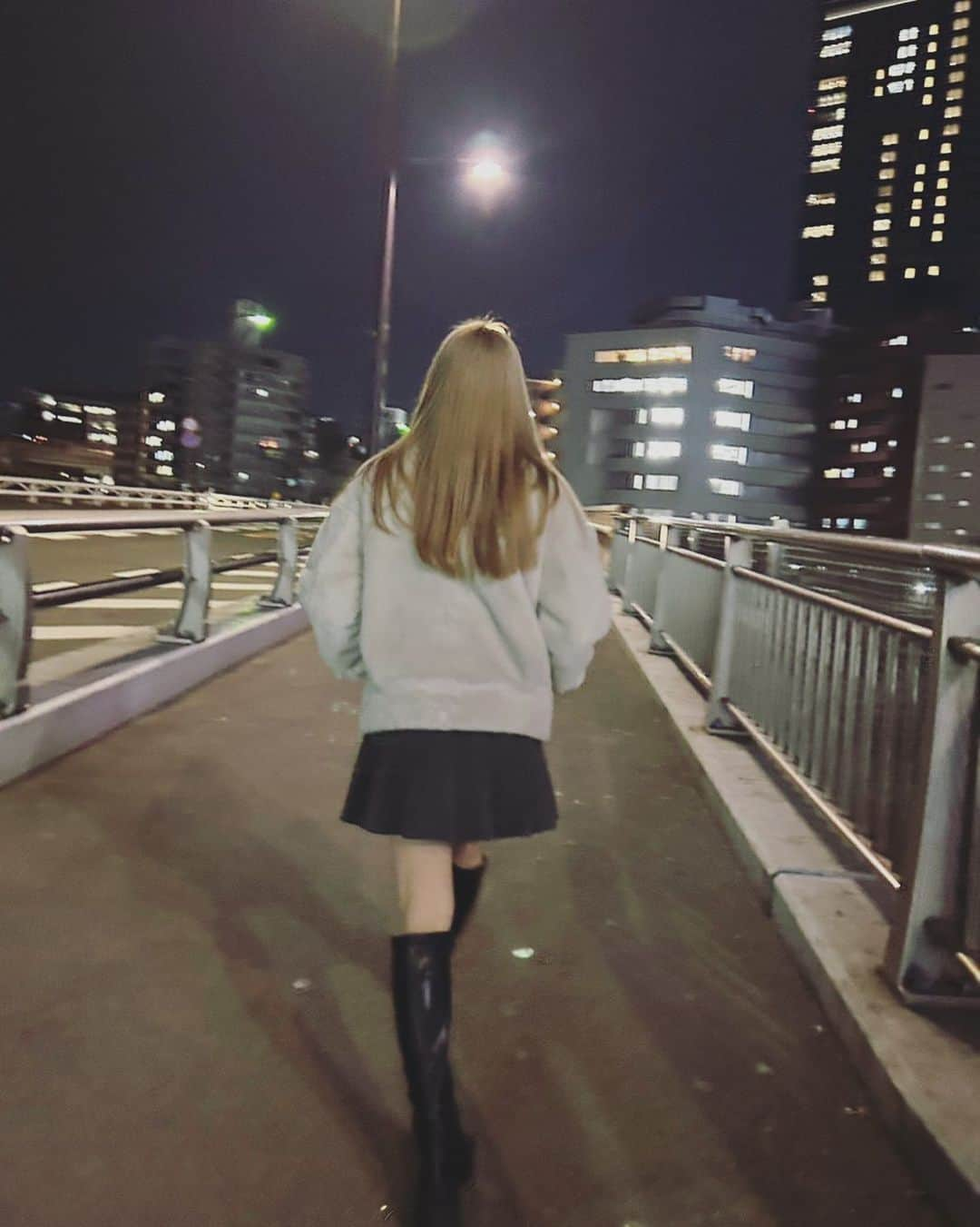 自見彩さんのインスタグラム写真 - (自見彩Instagram)「🌝❤︎」2月7日 17時13分 - z_by.saya0018