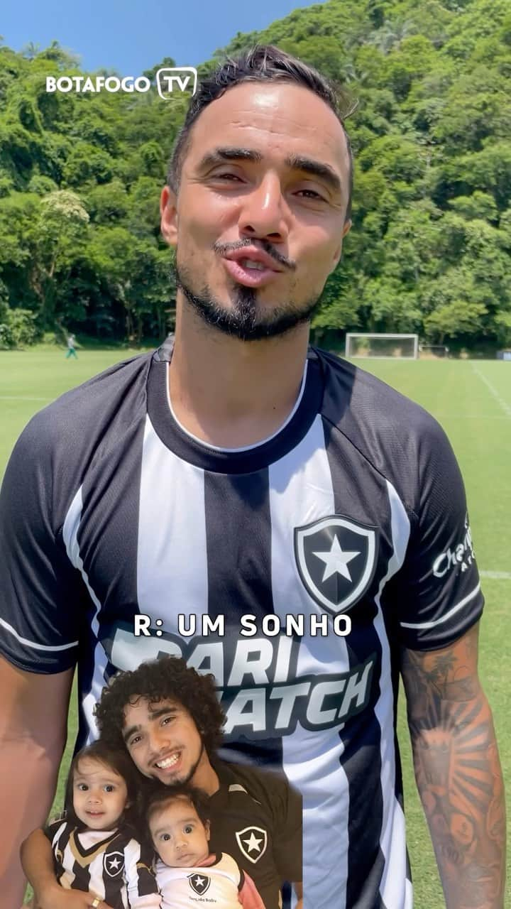 ラファエウ・ペレイラ・ダ・シウヴァのインスタグラム：「É a vez do meu escolhido @orafa2 no #BateProntoAlvinegro! Bora conferir! 🔛📲 #VamosBOTAFOGO」