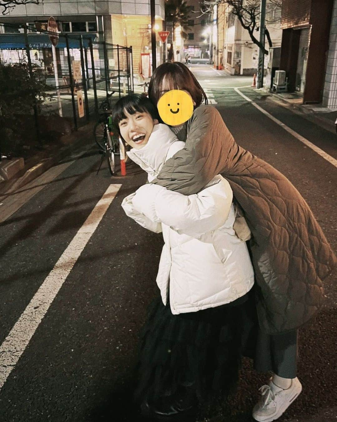 早希のインスタグラム：「ちょっと前📸  大学の友達と  前は毎日のように一緒にいたのにいま全然違うことしててなんか変な感じだねって 話が尽きませんでした☺️」