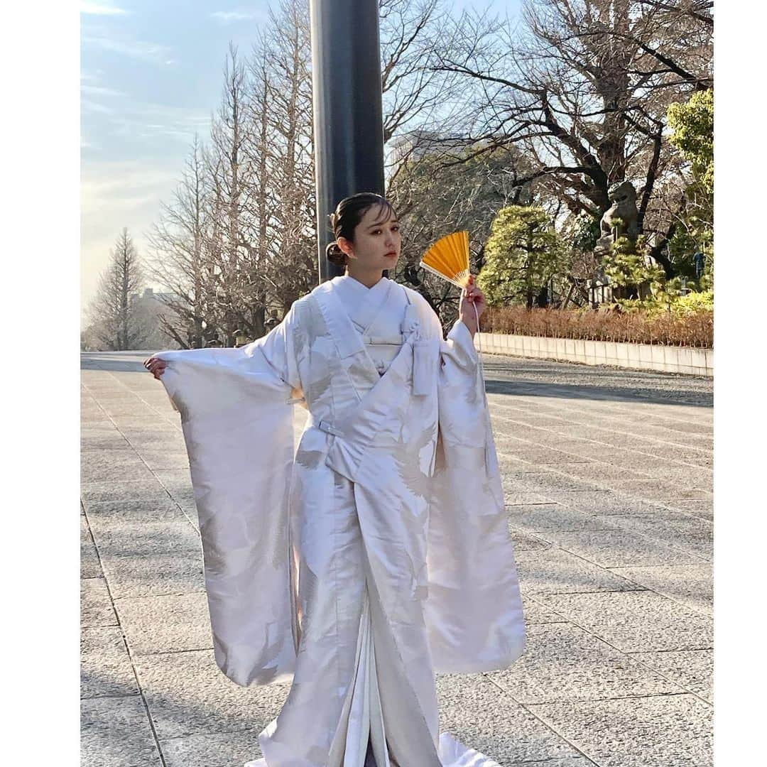 木村ユリヤさんのインスタグラム写真 - (木村ユリヤInstagram)「お嫁さんになりました👰‍♀️✨ . . . . . . . . . . #和服　#和装前撮り #和装ヘア #和装ヘアアレンジ #和装花嫁 #ハーフモデル #ハーフ　#モデル　#フリーモデル　#フリーランスモデル　#サロンモデル　#サロモ　#撮影モデル 　#kawaii #可愛い女の子　#和装 #和装モデル #和装メイク #作品撮り　#作品撮りモデル　　　 #ヘアモデル #ヘアアレンジ #ヘアスタイル 　#被写体　#案件募集　#透明感　　#案件 #ファッションモデル　#ロケーションフォト #ロケーション撮影」2月7日 22時53分 - yuliya1018