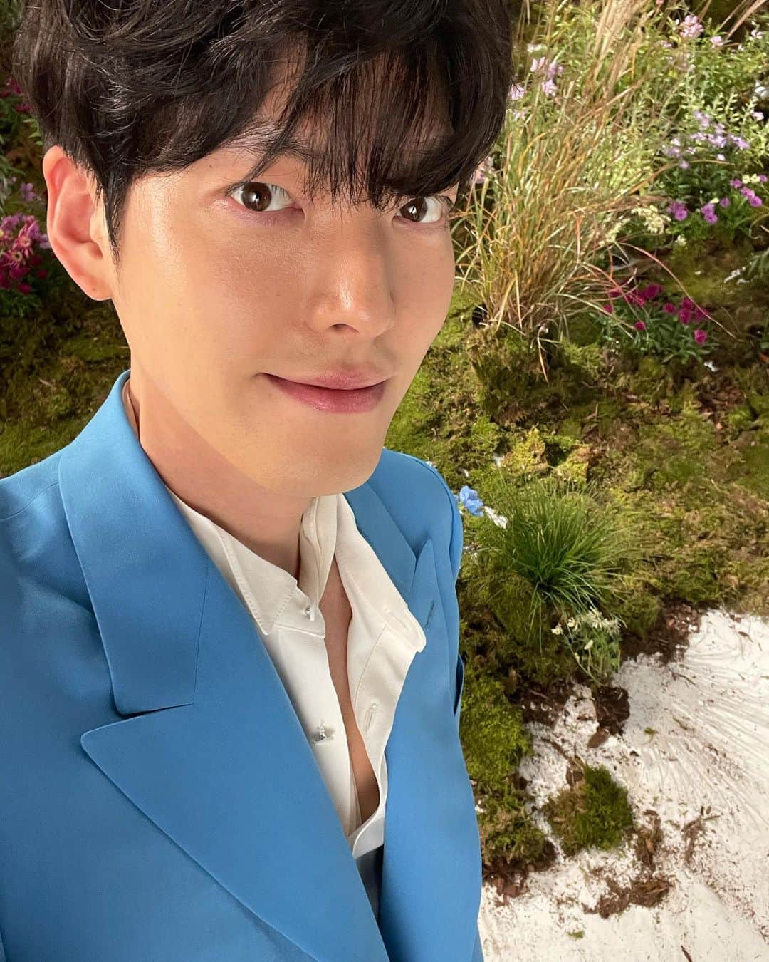 キム・ウビンさんのインスタグラム写真 - (キム・ウビンInstagram)「✈️」2月7日 22時57分 - ____kimwoobin