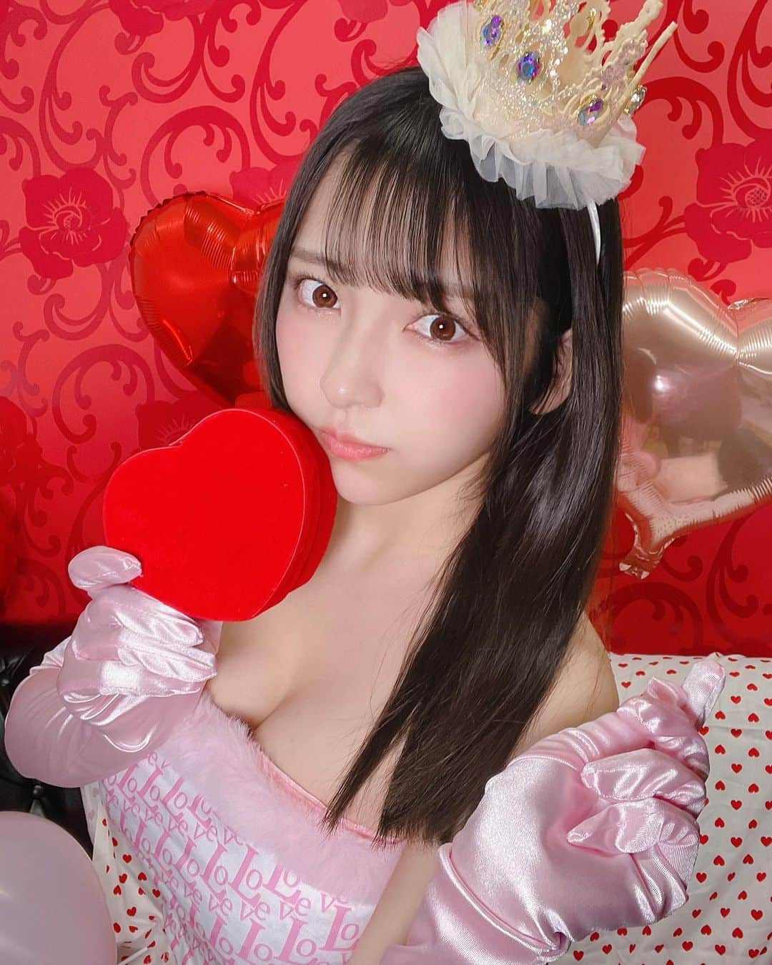 のインスタグラム：「誕生日を迎えました！  十味がまた歳を重ねることができたのも、応援してくれる皆のおかげです😖  もうこの歳になると誕生日なんて…って思うはずなんだけど、祝ってくれる皆が居てくれるから大好きな日🥰  この1年も楽しいって思ってもらえるような存在であれるよう頑張ります💪  #十味生誕2023」