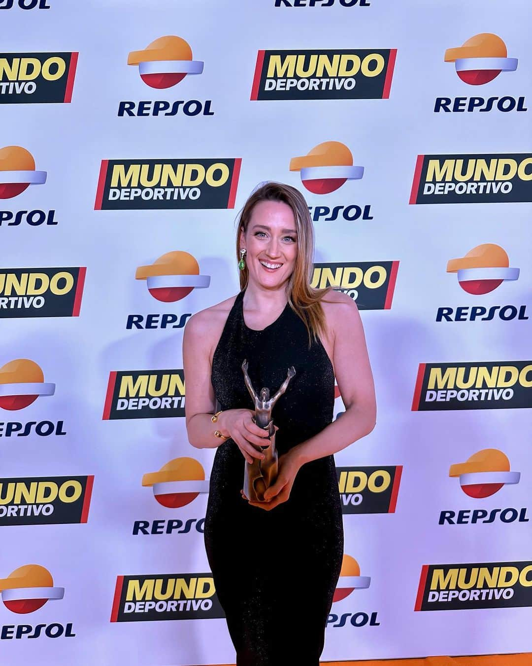 ミレイア・ベルモンテ・ガルシアさんのインスタグラム写真 - (ミレイア・ベルモンテ・ガルシアInstagram)「La noche de ayer fue muy especial. Gracias @mundodeportivo por este premio, siempre encantada de asistir a una gala tan emocionante! 🏆」2月8日 6時05分 - missbelmont