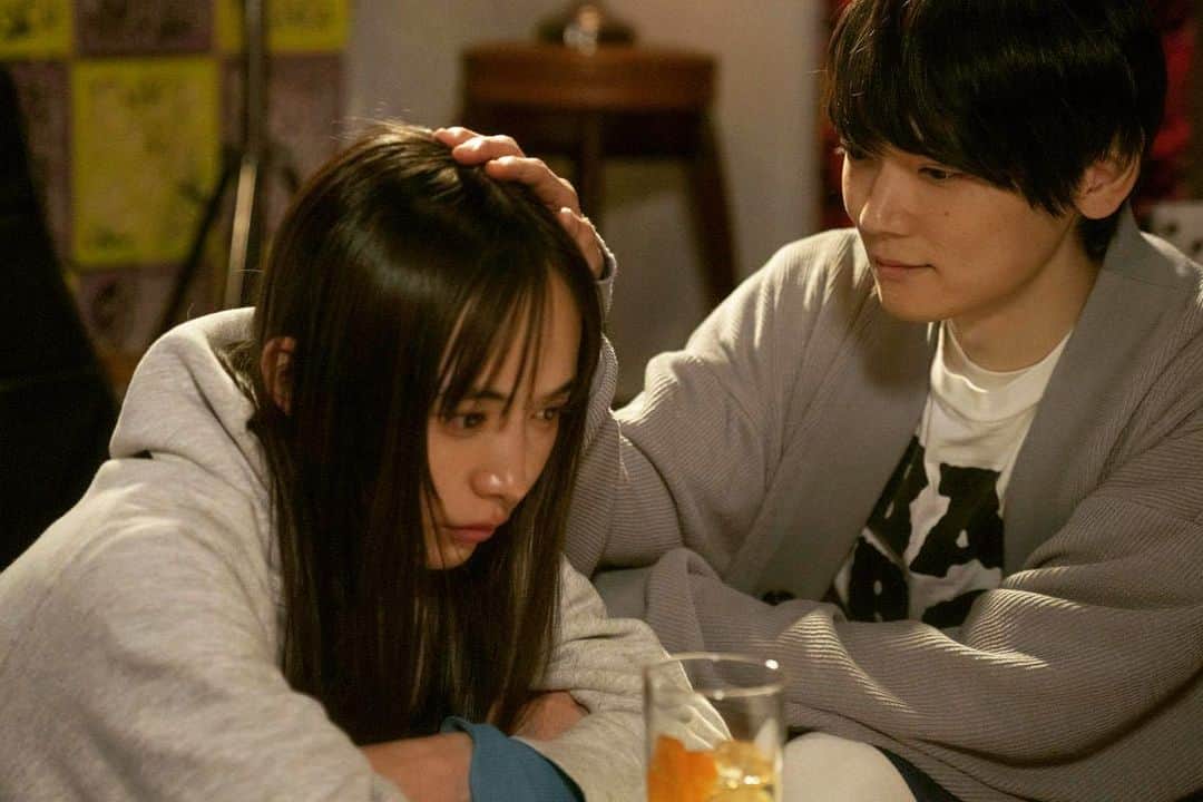 古川雄輝のインスタグラム：「ドラマ「#自由な女神 -バックステージ・イン・ニューヨーク-」  ケン　役  #井桁弘恵  #武田真治  #古川雄輝 #yukifurukawa #土ドラ」