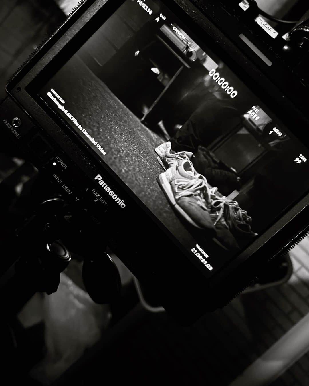 川栄李奈さんのインスタグラム写真 - (川栄李奈Instagram)「ひとつ、ふたつと、撮影を終えました🌸 達成感！ 楽しみに待っていてくださいなっ。」2月8日 11時39分 - rina_kawaei.official