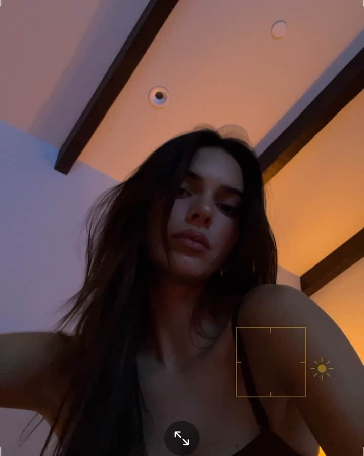 ケンダル・ジェンナーのインスタグラム：「gnight」