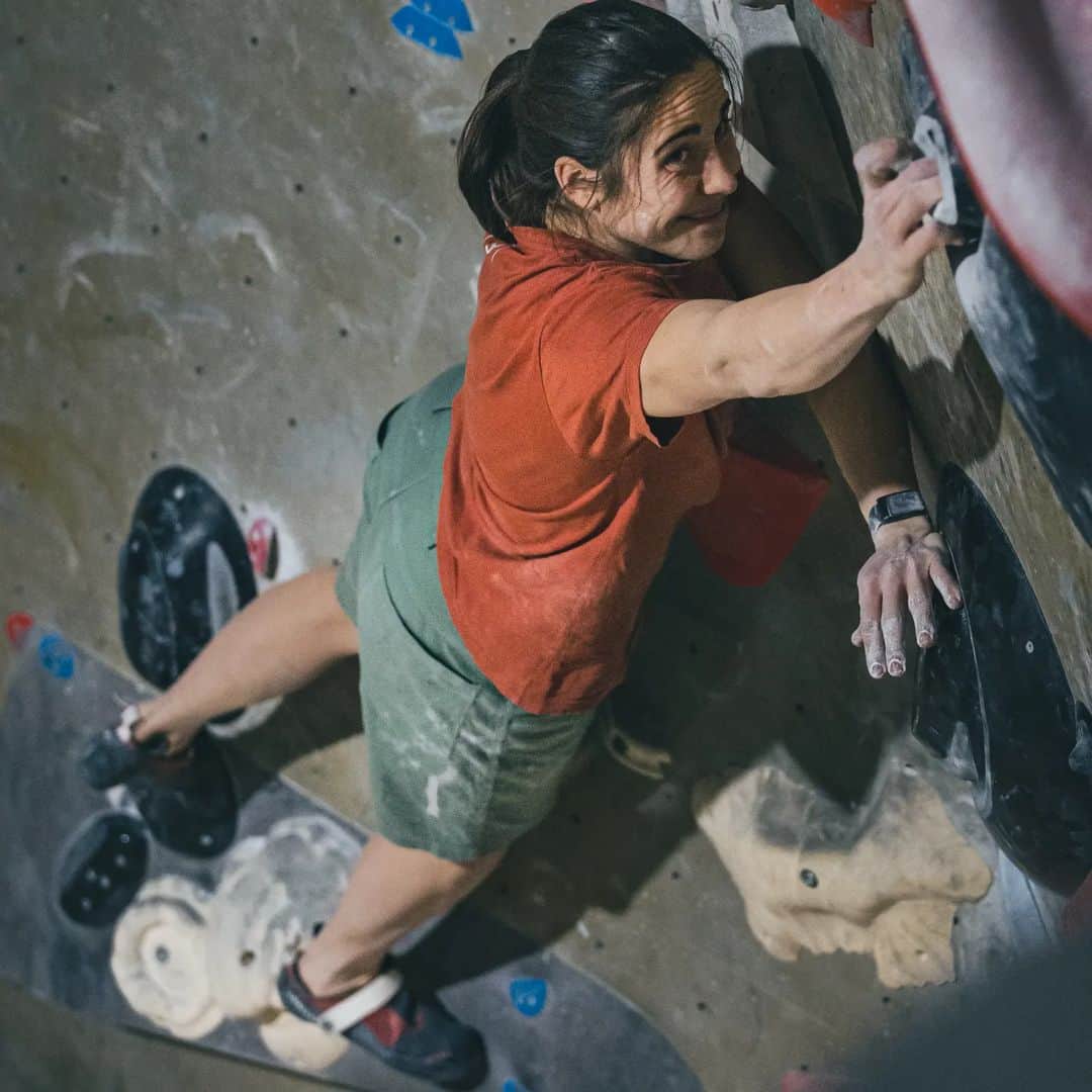 スターシャ・ゲージョのインスタグラム：「First part of the training camp in @bloc_house and @newton_boulderhalle_graz was successful. Thanks for having me! On to the rest of it! 🥰  Pic by @archy_rei   @unparallelup @trangoworldofficial @tokyo_powder_germany」