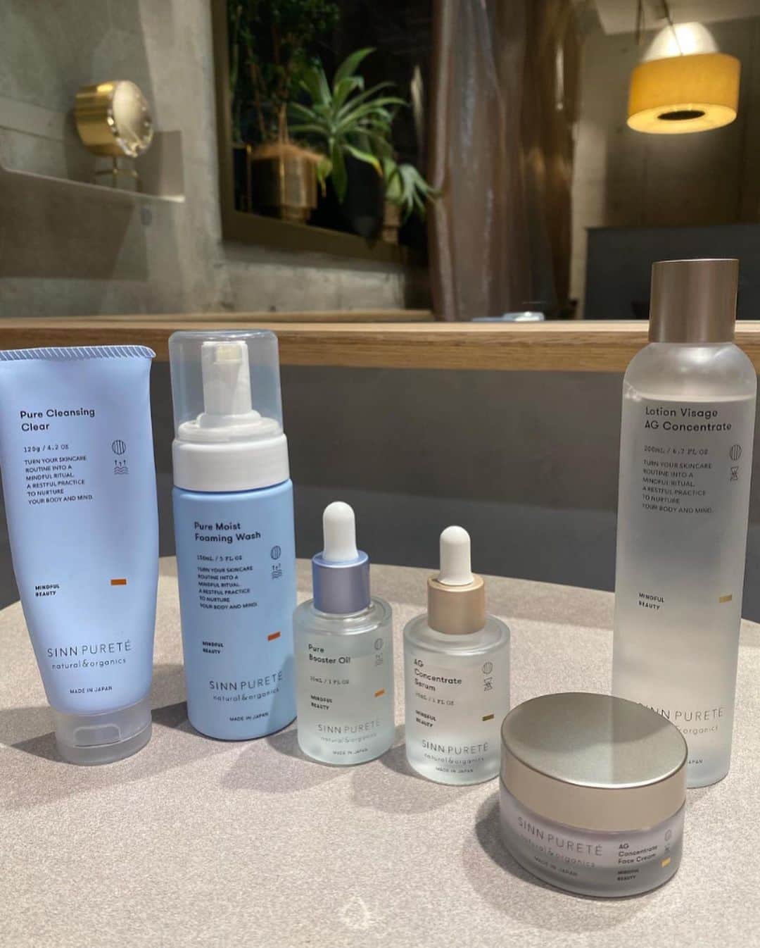 土田瑠美さんのインスタグラム写真 - (土田瑠美Instagram)「Rula オンラインストア SALON’s MARKET  トレンドのアイテムや情報が随時発信されておりますので 是非ご覧ください✨  会員ご登録は投稿内のQRコード、 top画URLよりのSALONS MARKET のリンクより会員ご登録、 又は 私のInstagramトップ画の ストーリーズアーカイブ"online store"に 会員登録URLを貼り付けておりますのでそちらをご利用ください☺️  既にストーリーズをご覧頂いて 全国の沢山の皆様に会員ご登録、ご購入頂き 誠にありがとうございます🙇‍♀️  人気の sinnpureteやdanceのヘアケアアイテム等 今後も又おすすめのアイテムがありましたら随時ご紹介したいと思います☺️✨」2月8日 15時10分 - ru0711