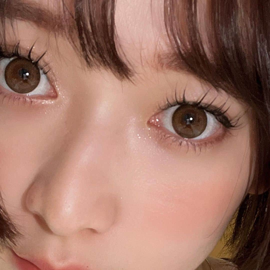 齊藤美沙貴さんのインスタグラム写真 - (齊藤美沙貴Instagram)「フラットラッシュ🫧  リペア行ってきて まつげきれいになって嬉しい 🧚‍♀️💕 170本ついてマス。  #フラットラッシュ#マツエク#マツエクデザイン #マツエクレシピ#Cカール#まつ育」2月8日 16時05分 - misya_kids