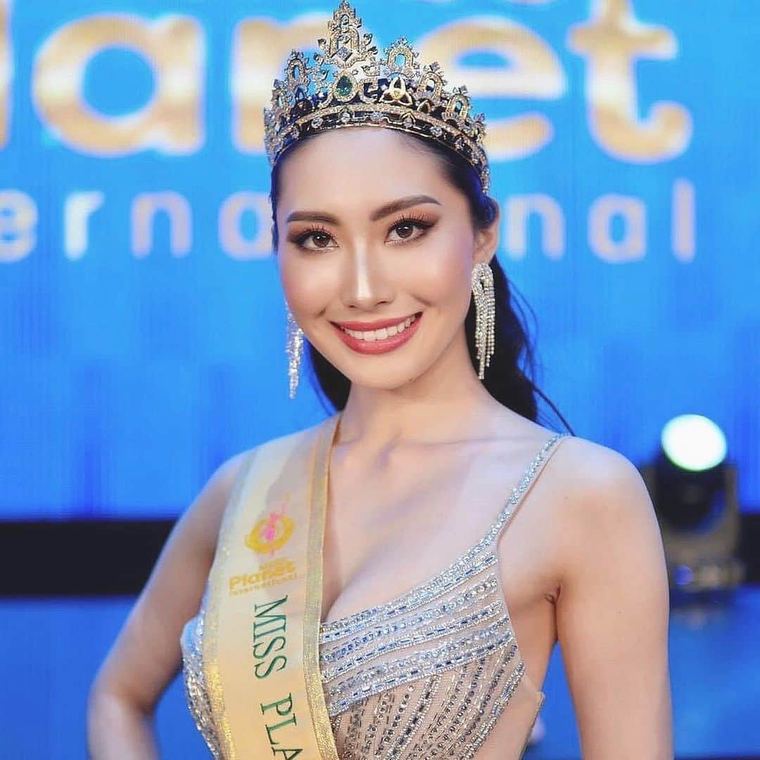 aya onoさんのインスタグラム写真 - (aya onoInstagram)「@missplanetinternational  🥉 2nd runner up 👑  I'm so honored to be able to participate in Miss Planet International 2023 as the representative of Japan and to be chosen as 2nd runner up. I'd like to thank the organizer, the judges, the sponsors and the pageant staff for this opportunity. Thank you so much❣️  #missplanetinternational  #2ndrunnerup #missplanetjapan #japan #ayaono #photoshoot #Cambodia #modebeare #nagoyafashionfesta #harukaaya」2月8日 17時42分 - onoaya_official