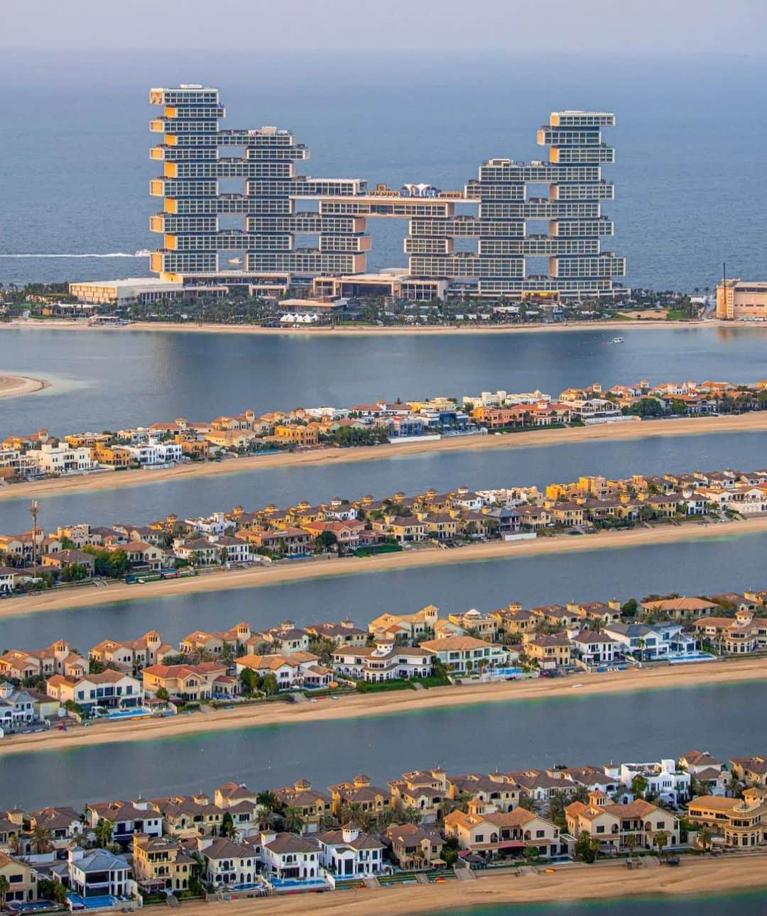 ドバイさんのインスタグラム写真 - (ドバイInstagram)「The Royal Atlantis, The Palm Jumierah #Dubai 📷:@emarati.83」2月8日 17時46分 - dubai