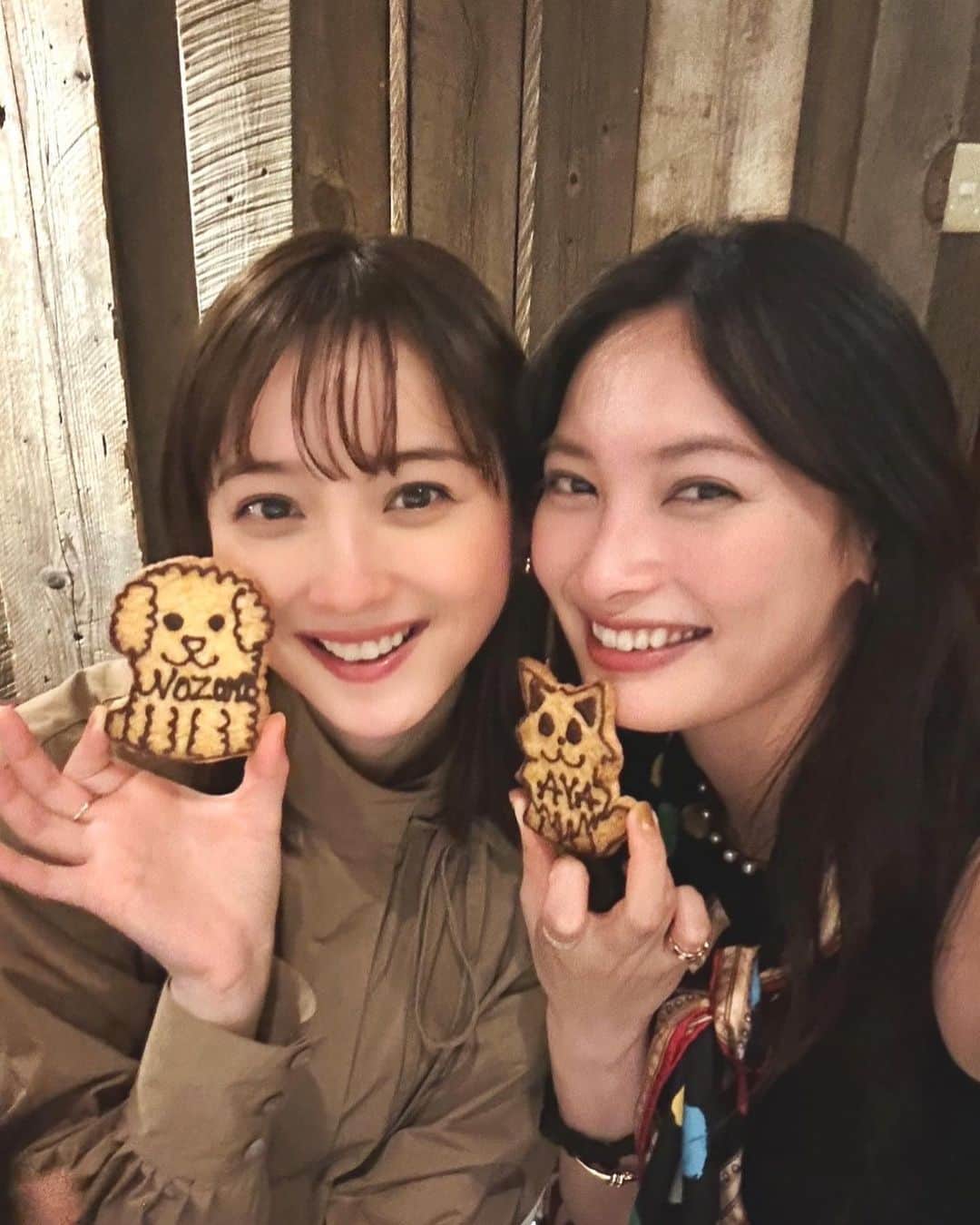 大政絢のインスタグラム：「本日はのんちゃんの誕生日🎂✨  誕生日が近いので一緒にお祝いもしてもらいました！ ここ数年は中々集まれなかったので嬉しかったなぁ☺️」