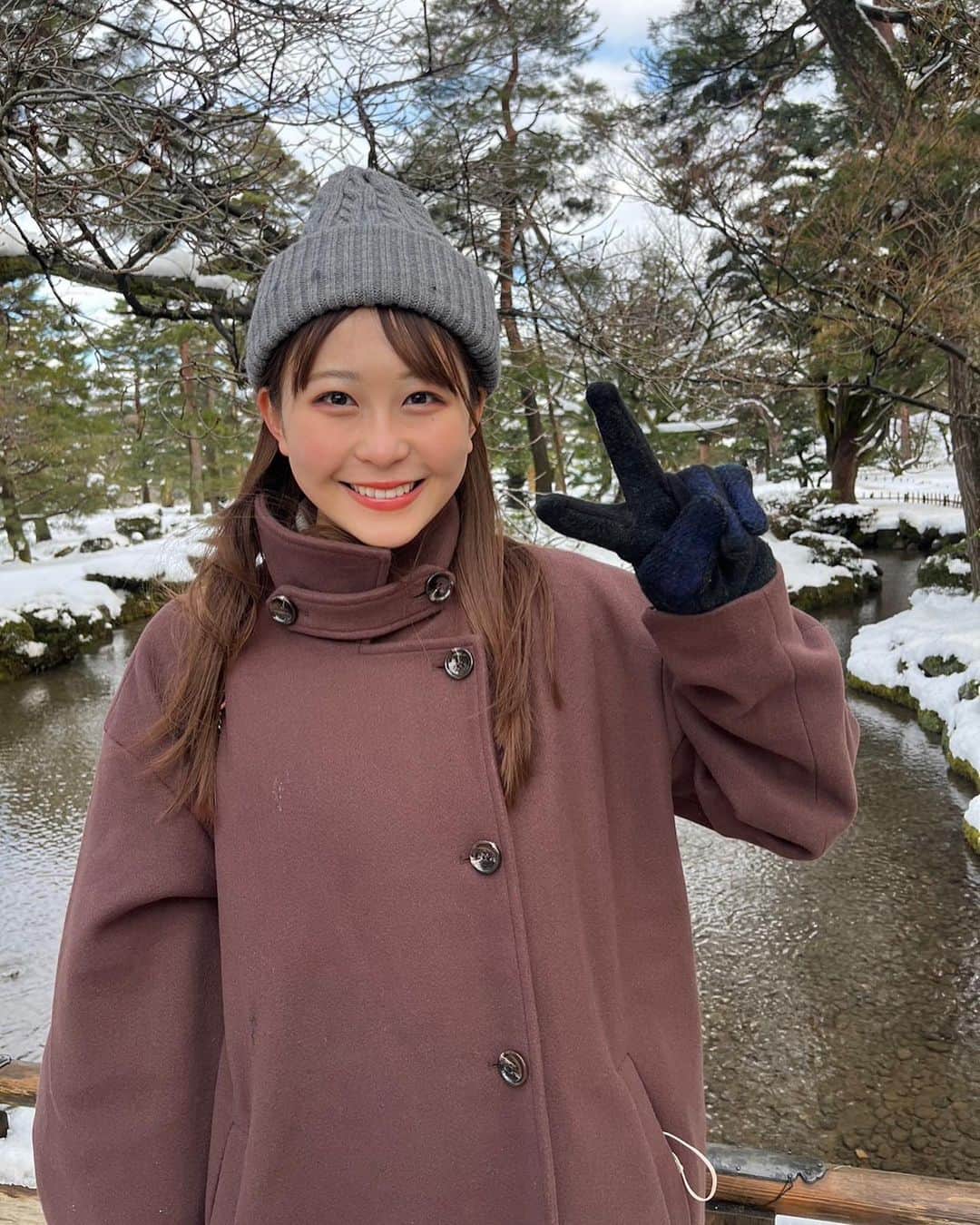 藤田愛理さんのインスタグラム写真 - (藤田愛理Instagram)「・ 家族旅行で石川へ☃️ #石川県#金沢#兼六園#雪#どんぐり頭#にこにこ」2月8日 21時19分 - airi_crownpop